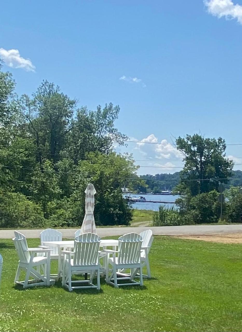 Beach House - On Lake Time Newport Eksteriør billede